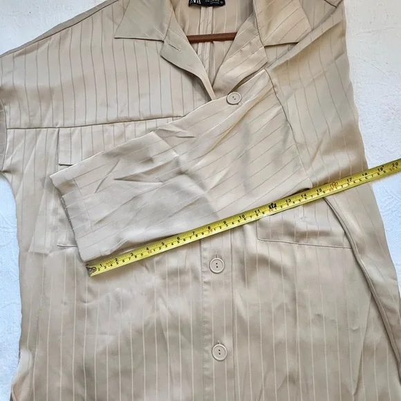 Zara Oversized Beige Button Down Shirt size M Relaxed Fit Minimalist Capsule - Picture 10 of 12